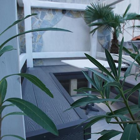 Penthouse Stoliv: Beachfront Spa Villa with Private Jetty Kotor Exterior photo